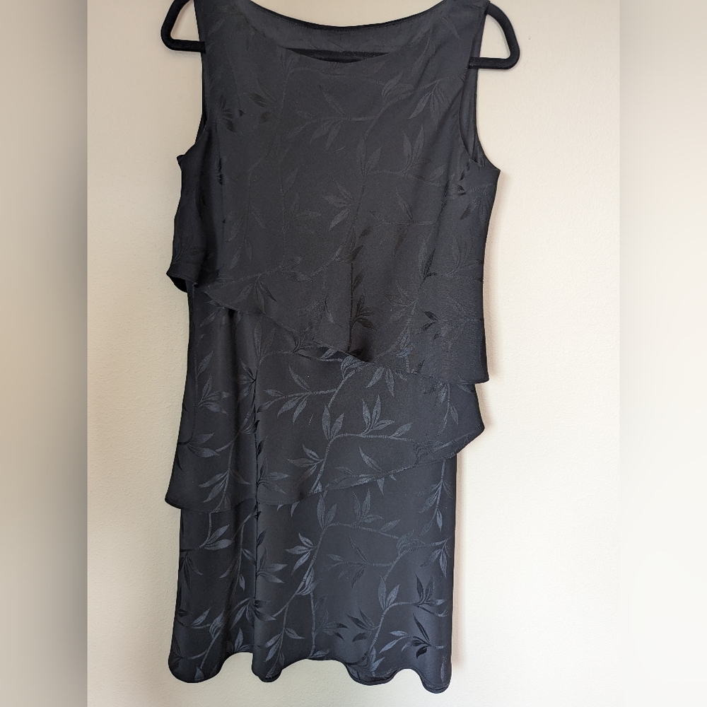Elegant Black Sleeveless Dress Size 12